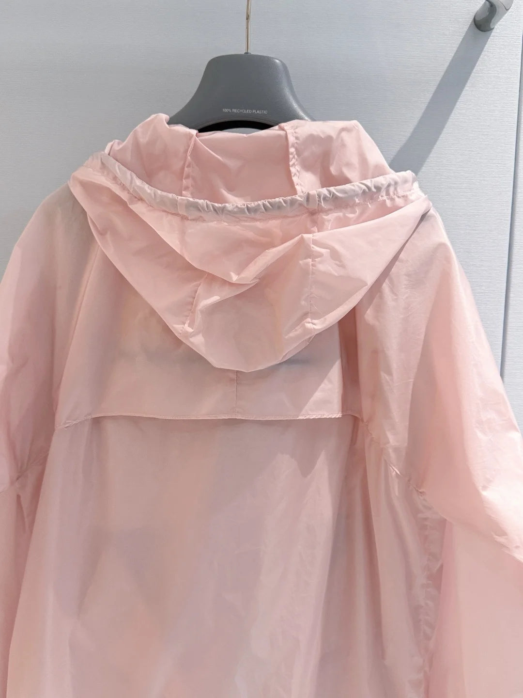 2026 Summer New Style Light Pink Loose-Fitting Slimming Hooded Drawstring Sunscreen Windbreaker Jacket For Women