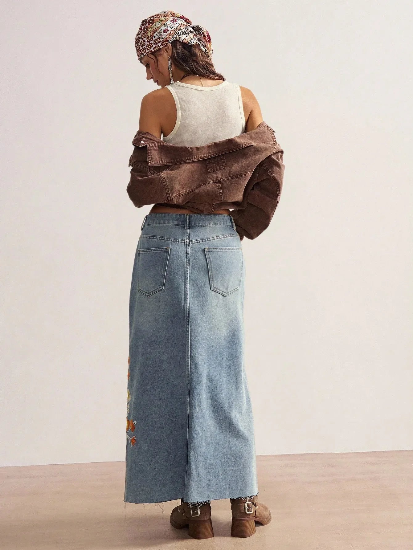 Women's A-Line Denim Maxi Skirt with Floral Embroidery and Frayed Hem