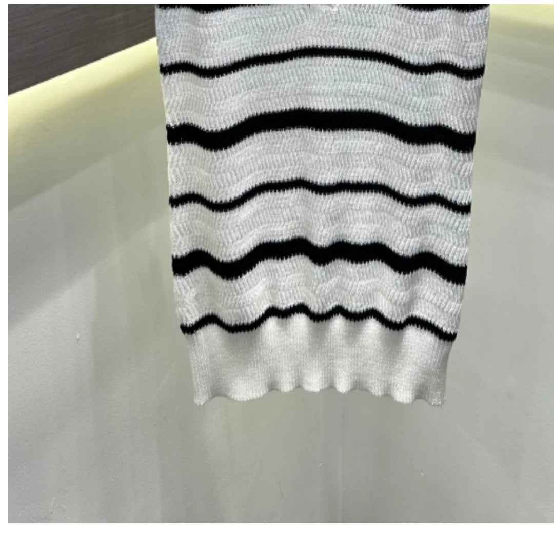 26 Spring/Summer Latest Women's Fashion Letter Embroidery Logo V-neck Striped Knit Sleeveless T-shirt Versatile Top