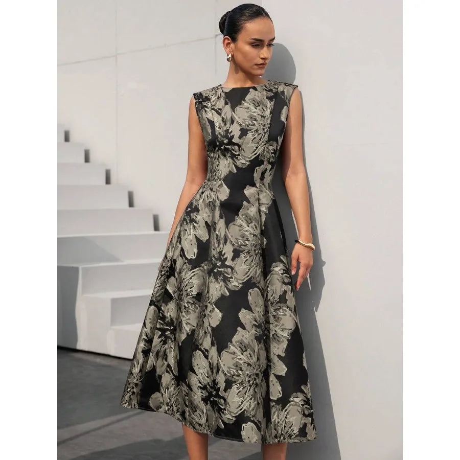 Elegant Formal Dress for Women with Minimalist Mesh Detailing