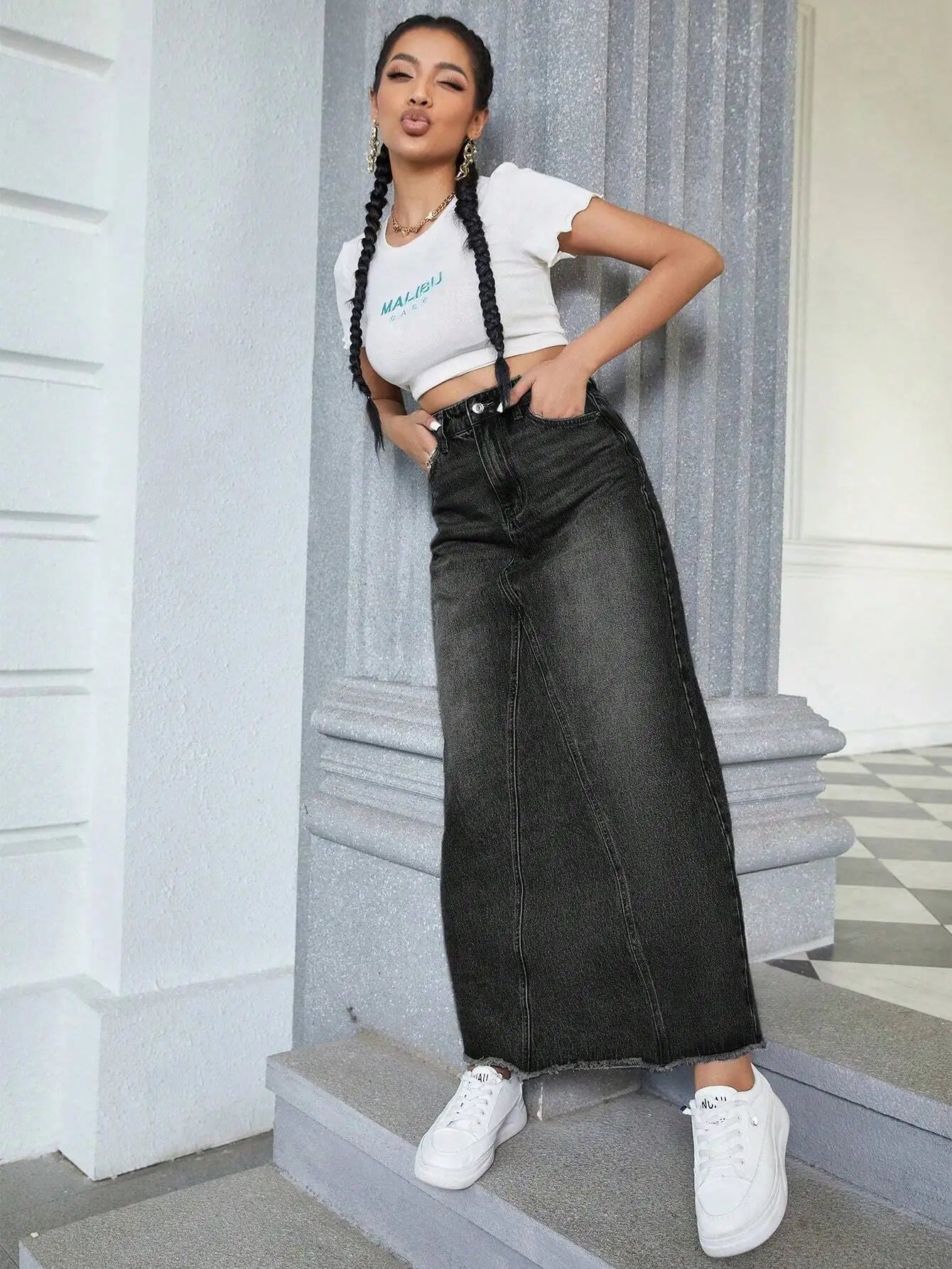 Women's High-Waisted Wide-Leg Denim Skirt with Frayed Hem
