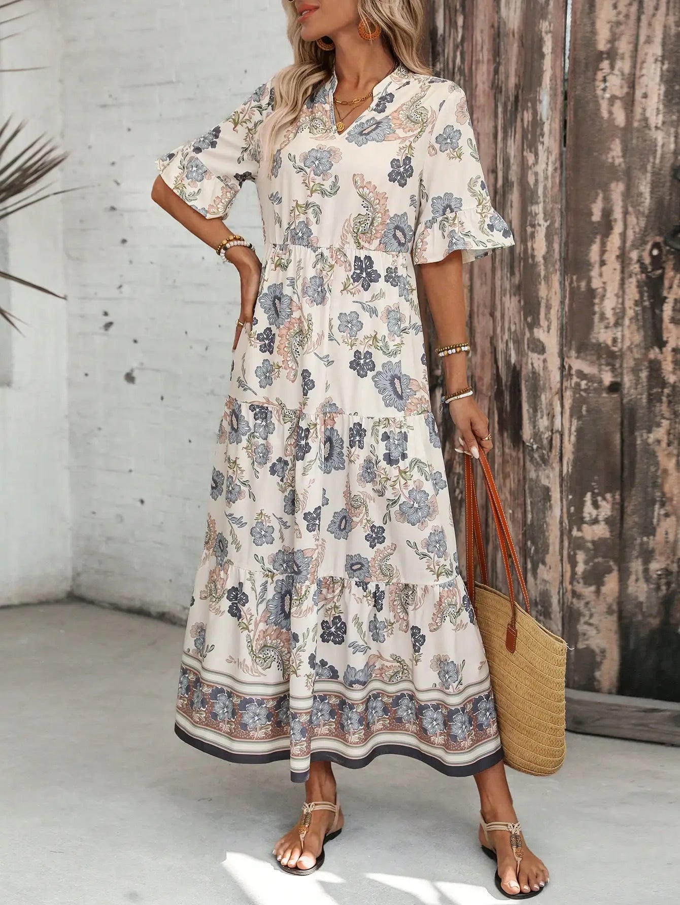 Women Solid Color Casual Short Sleeve Tiered Maxi Dress V-Neck A-Line Summer Vacation Dress