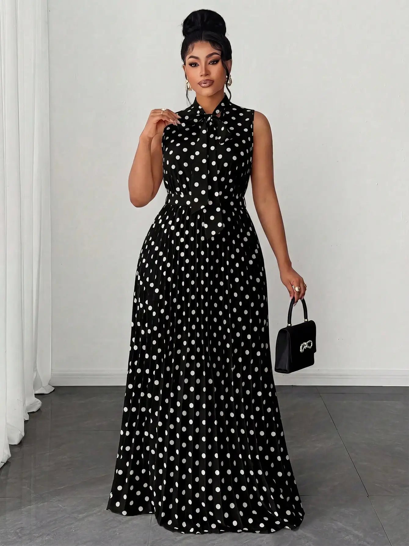 Polka Dot Sleeveless Pleated Long Dress With Bow Collar And Tie Waist