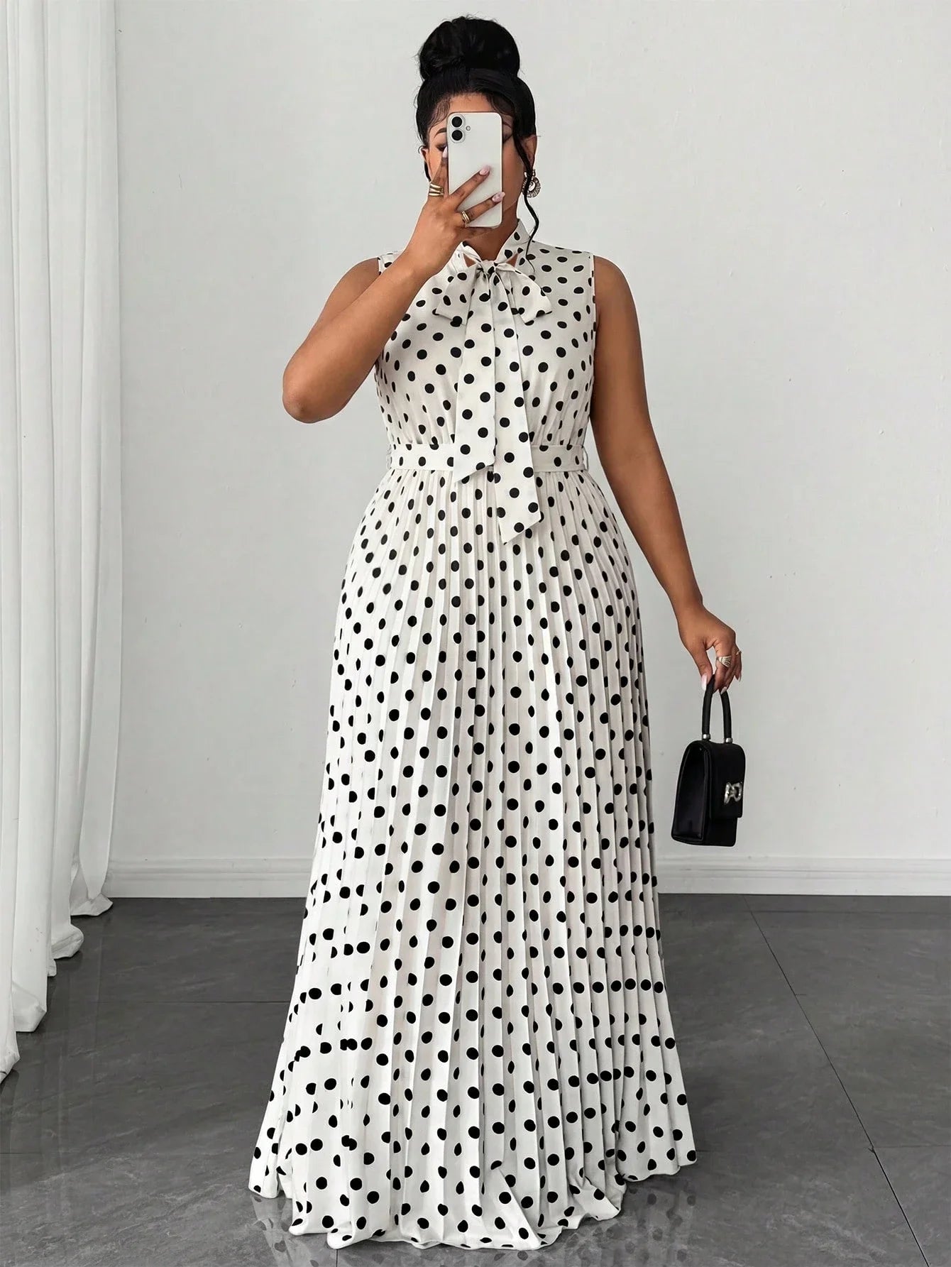 Polka Dot Sleeveless Pleated Long Dress With Bow Collar And Tie Waist