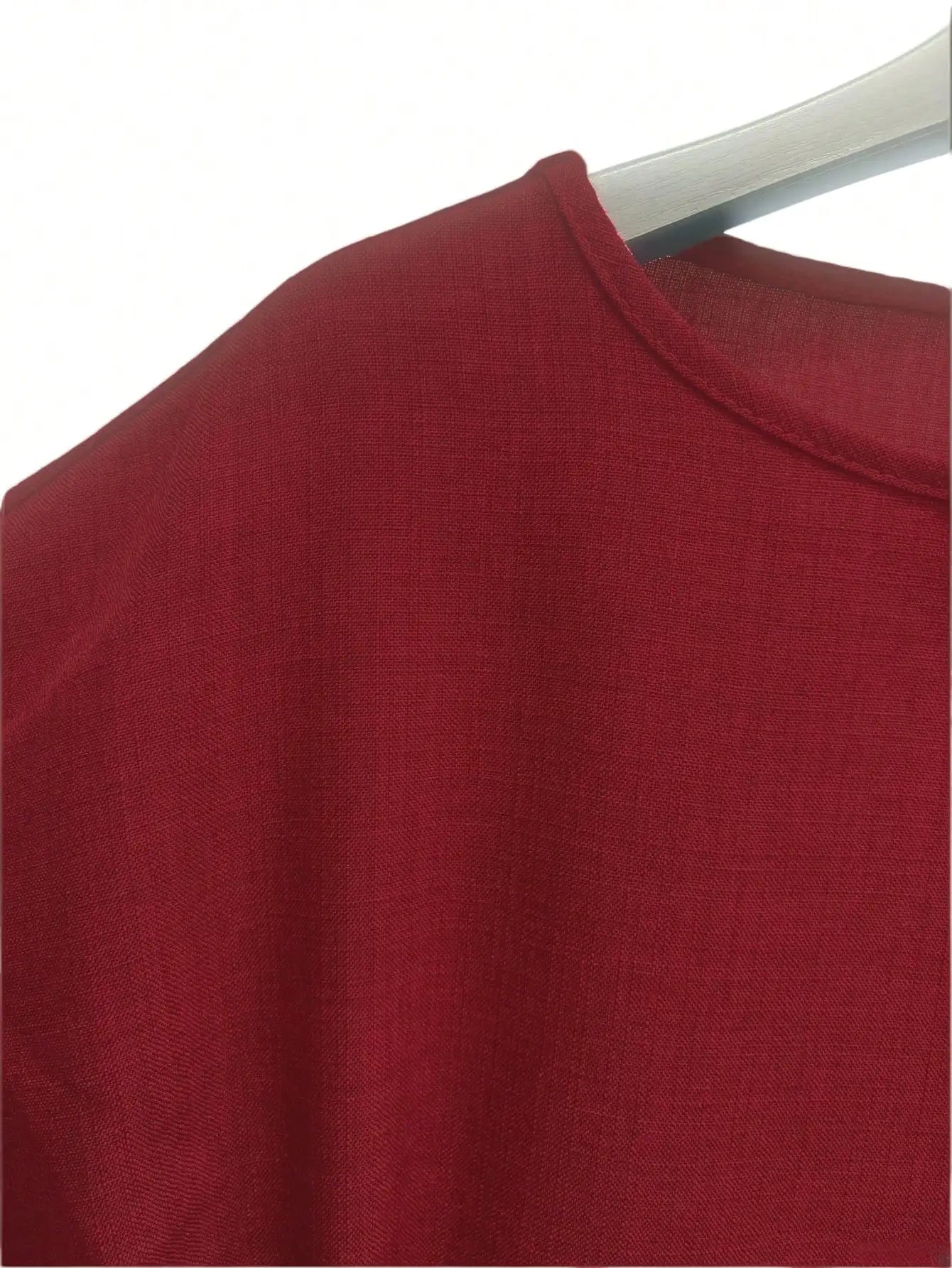 Elegant Wine Red Round Neck Midi Dress With Pockets And Back Slit