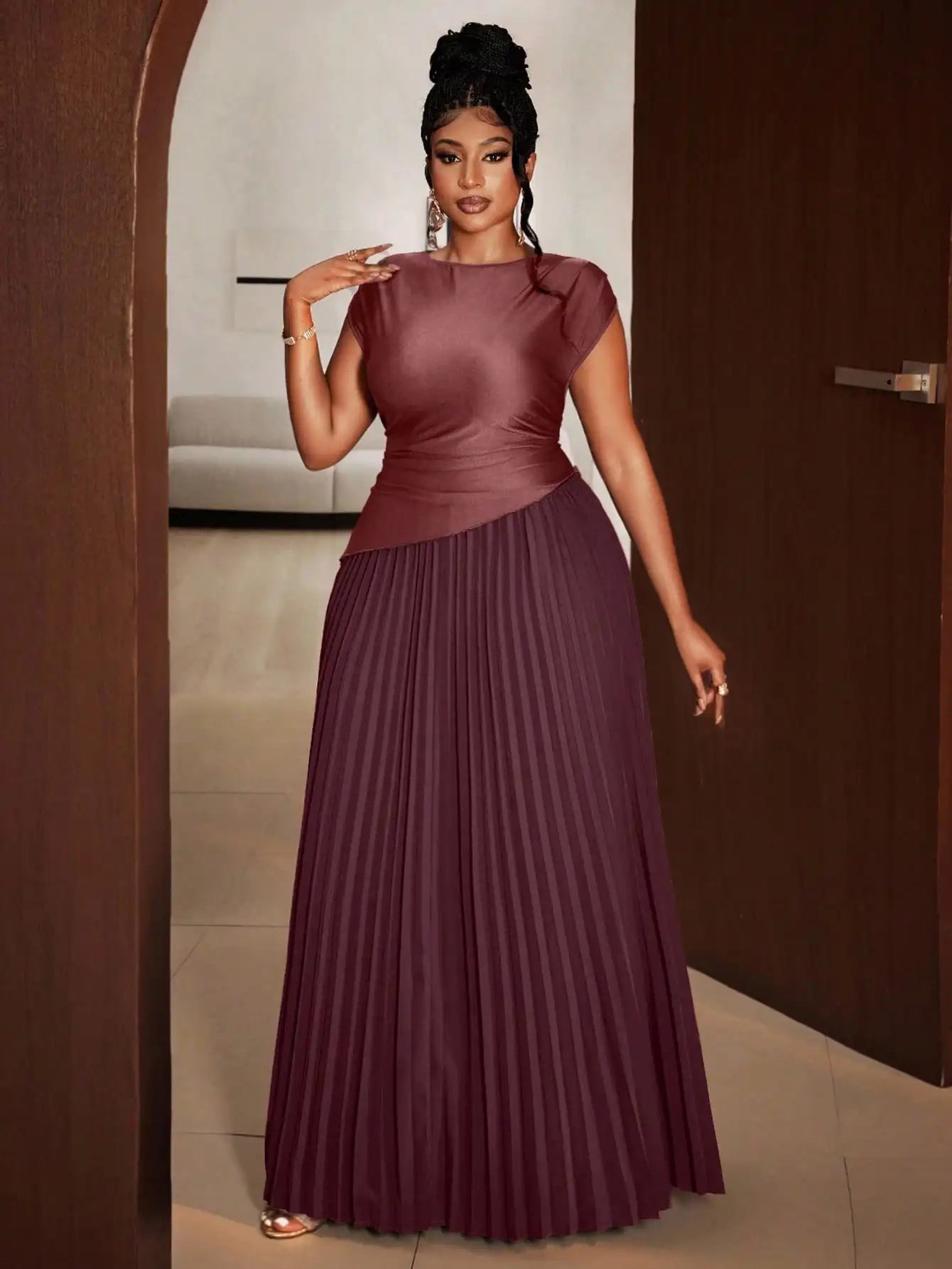 Elegant Solid Green Pleated Round Neck Short Sleeve Floor Length Party Dress
