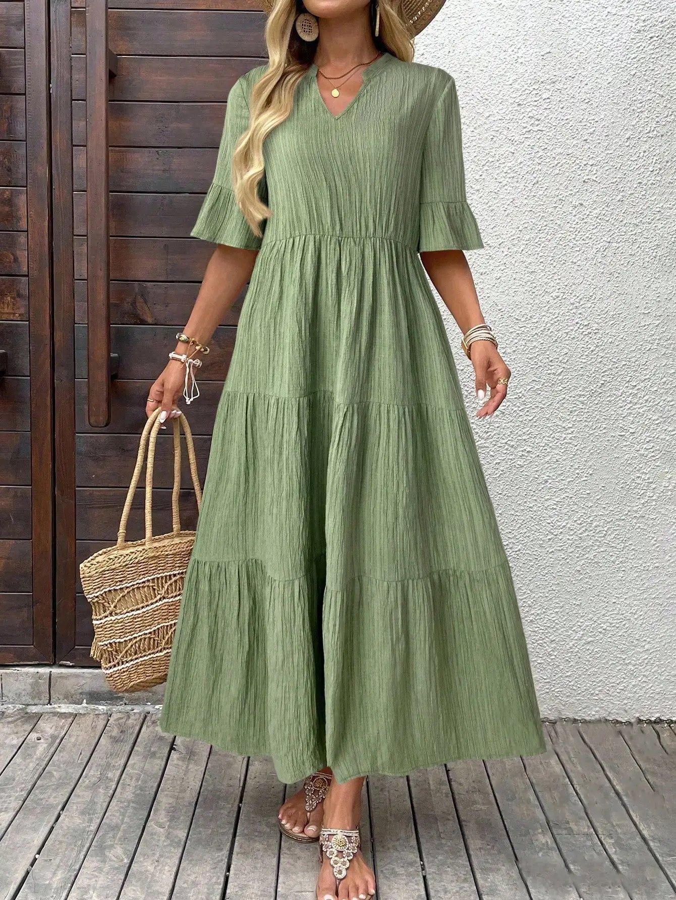 Women Solid Color Casual Short Sleeve Tiered Maxi Dress V-Neck A-Line Summer Vacation Dress