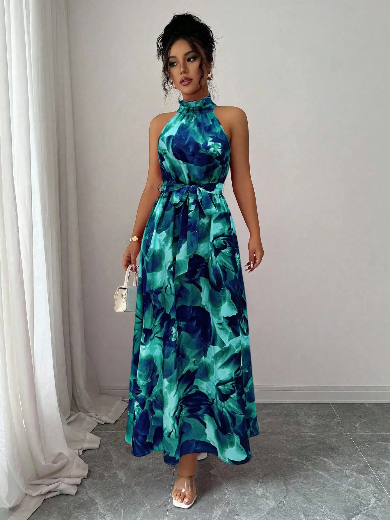 Elegant Halter Neck Floral Print Floor Length Maxi Dress For Summer Vacation