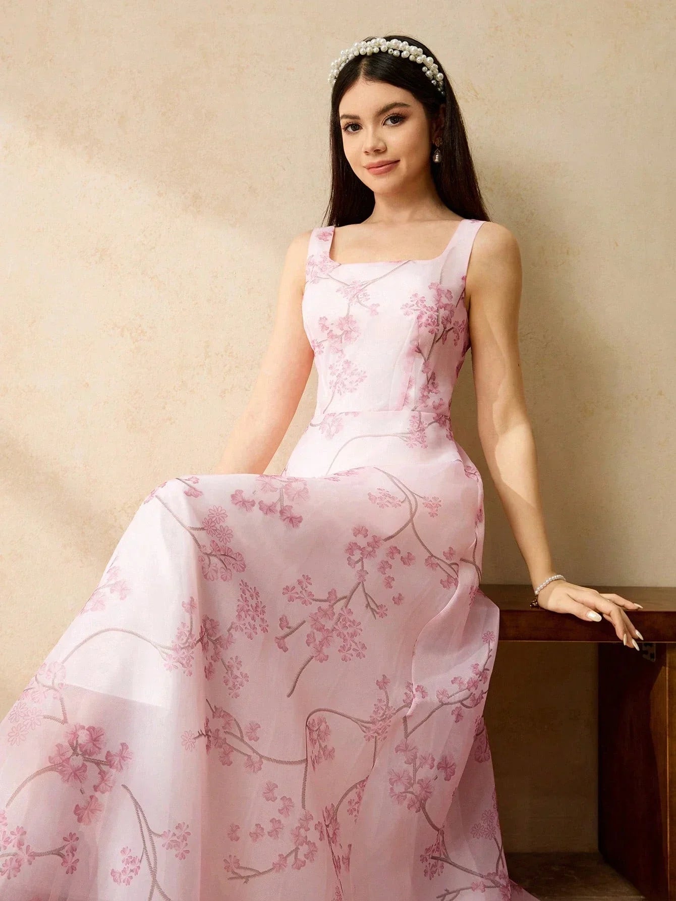 Elegant Floral Embroidered Chiffon Sleeveless Floor-Length Maxi Dress For Women