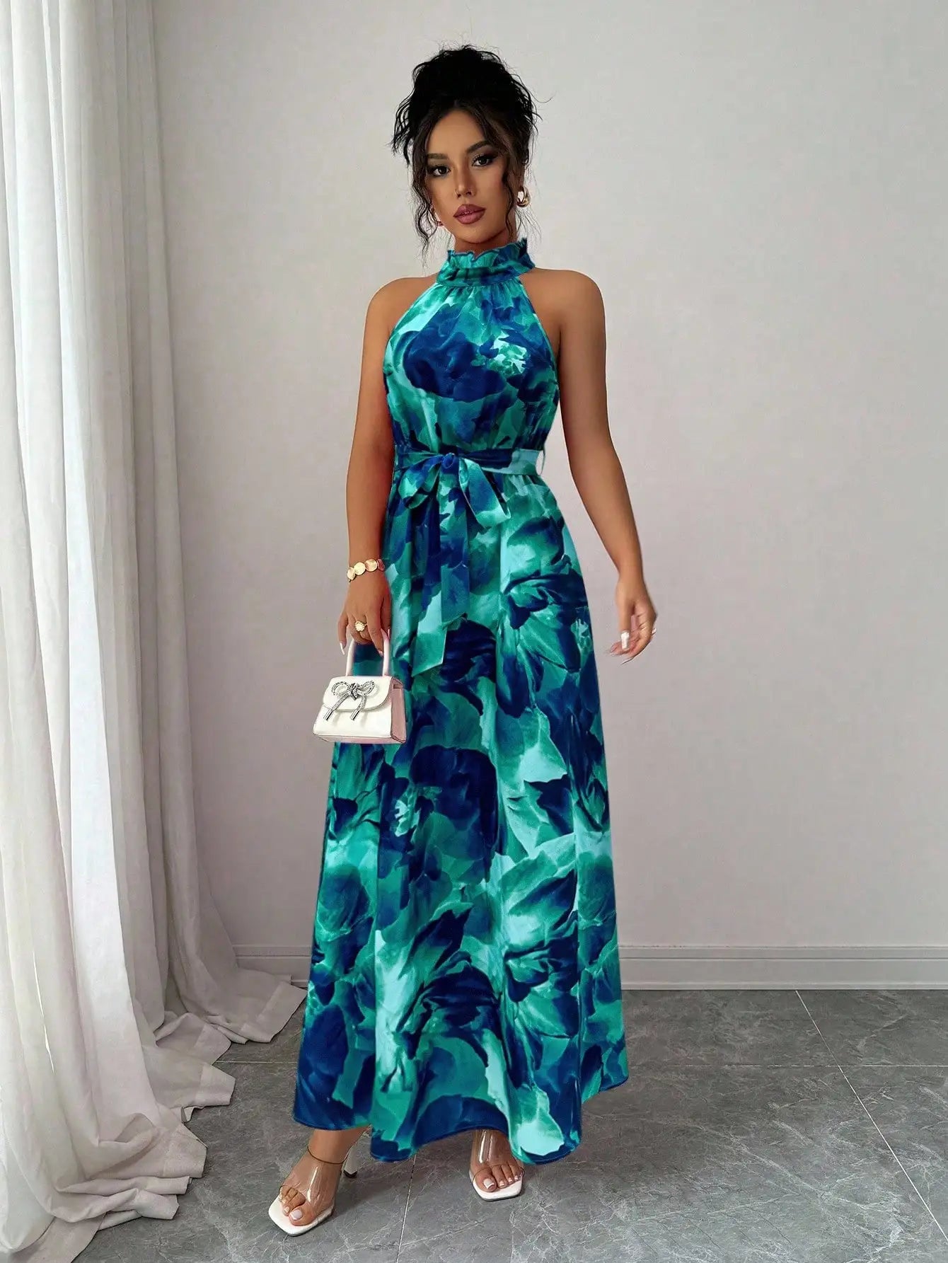 Elegant Halter Neck Floral Print Floor Length Maxi Dress For Summer Vacation