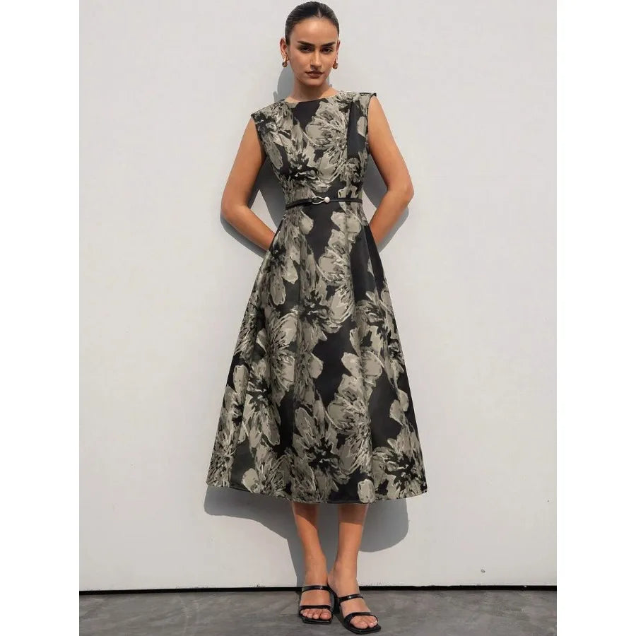 Elegant Formal Dress for Women with Minimalist Mesh Detailing