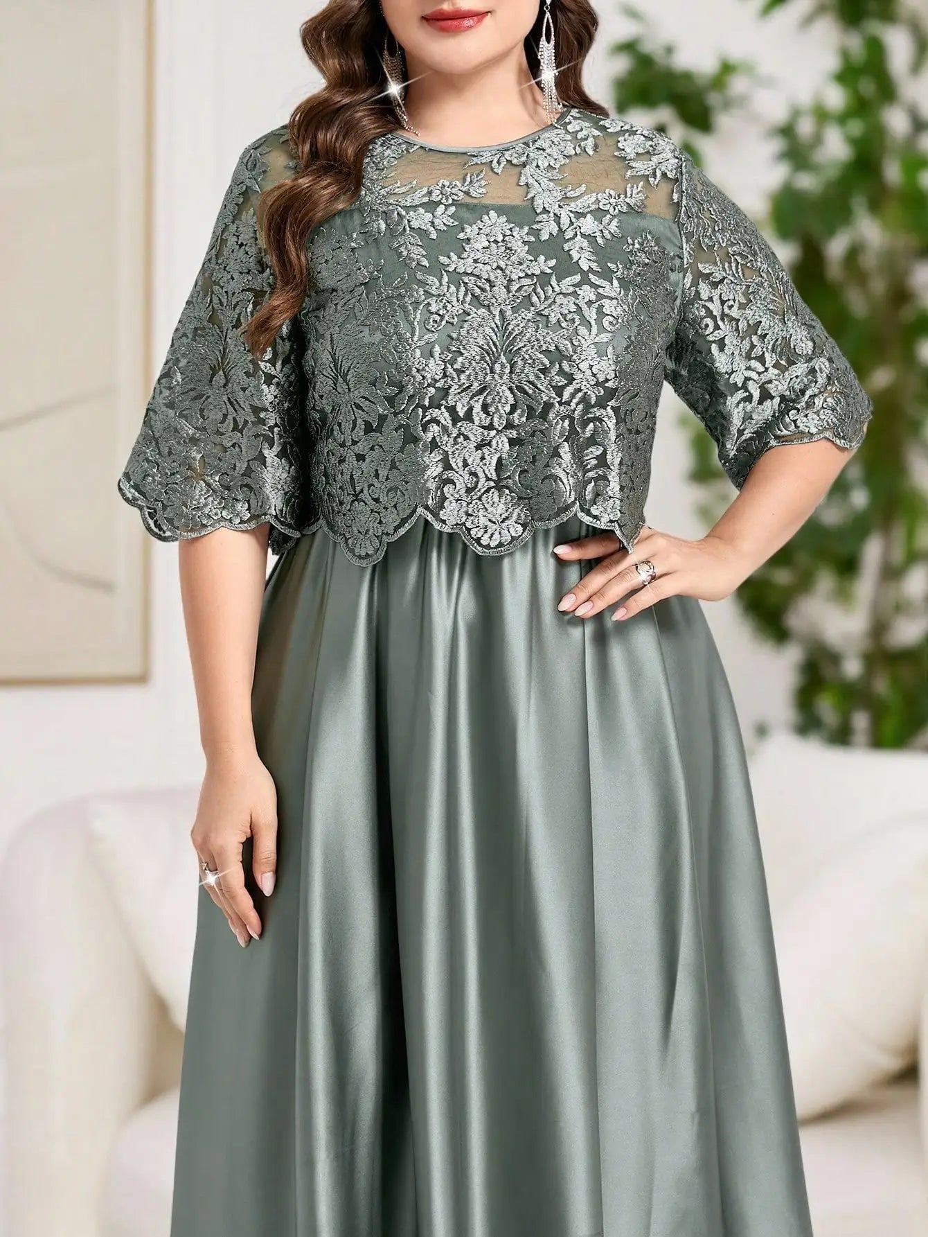 Plus Size Floral Embroidery Elegant Round Neck Midi Dress For Spring Summer